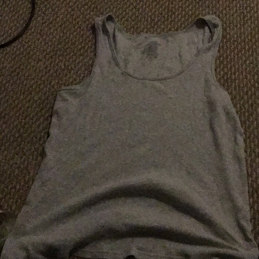 Tank tops - Picture 3 of 6